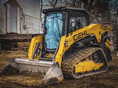 tracked or wheeled skid steer for hills|skid steers and hills reviews.